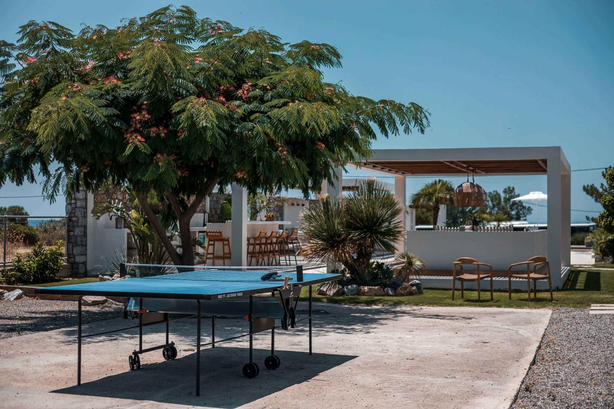 Oneiro - Voted The In Rhodes, Greece!